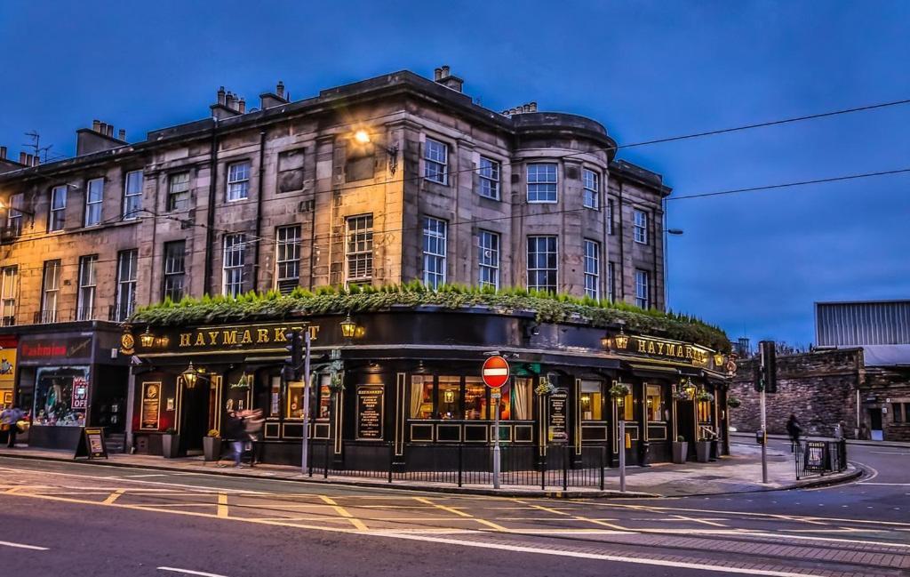 1 Bedrooms Flat In Central Edinburgh Haymarket, Heart Of Edinburgh Flat Sleeps 4 , Ngoại thất bức ảnh