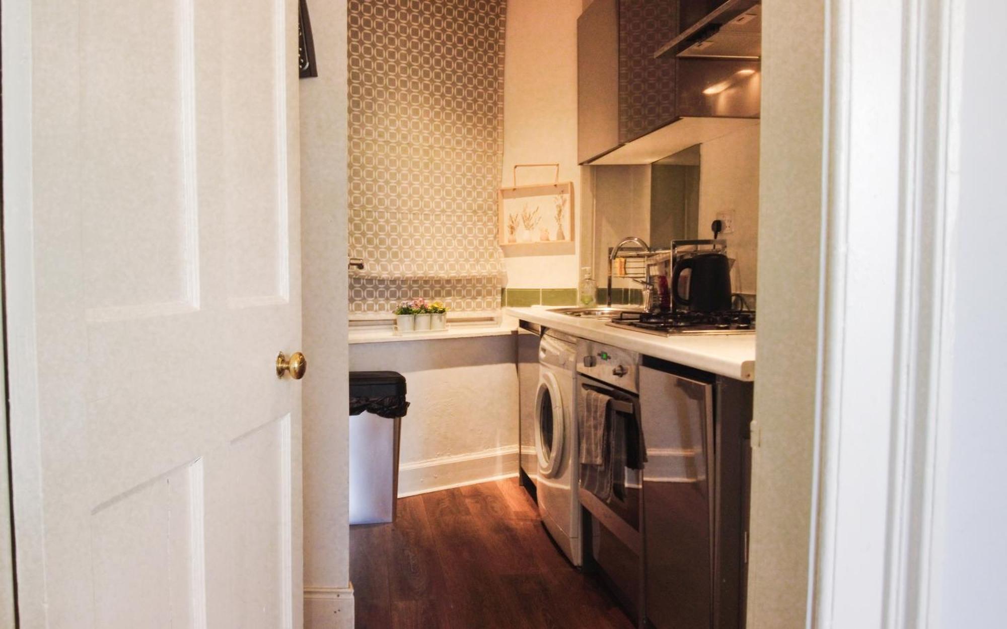 1 Bedrooms Flat In Central Edinburgh Haymarket, Heart Of Edinburgh Flat Sleeps 4 , Ngoại thất bức ảnh
